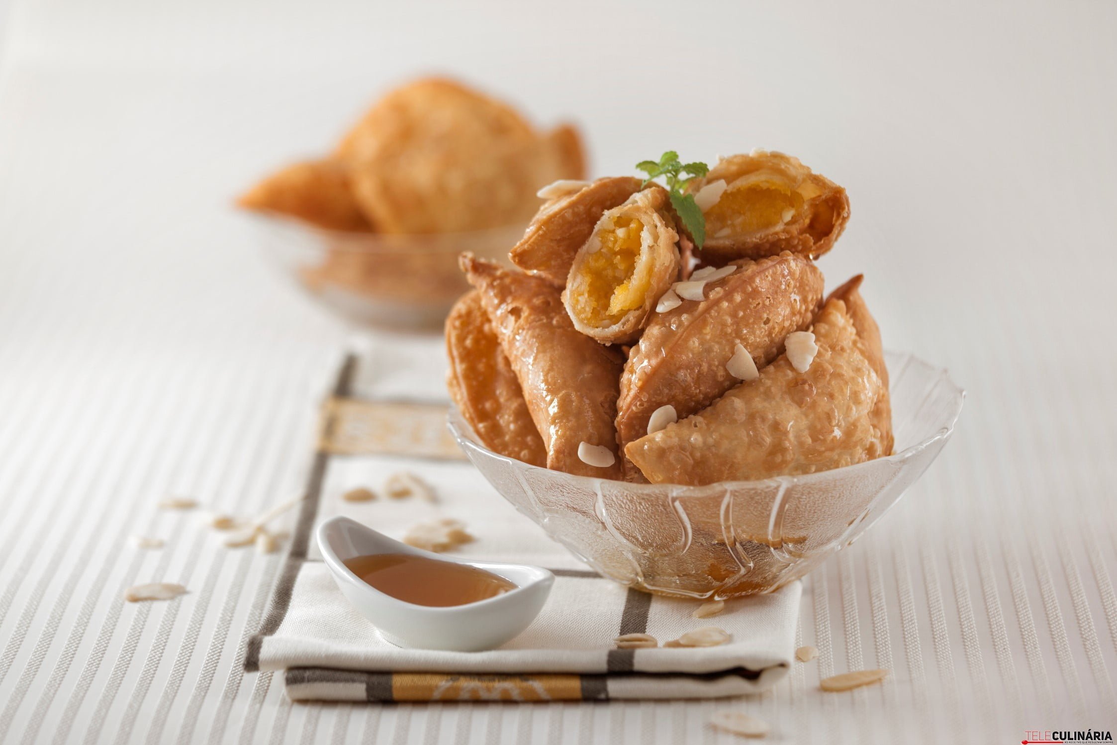 Azevias com Creme de Ovo e Amendoas TC_004 (Custom)