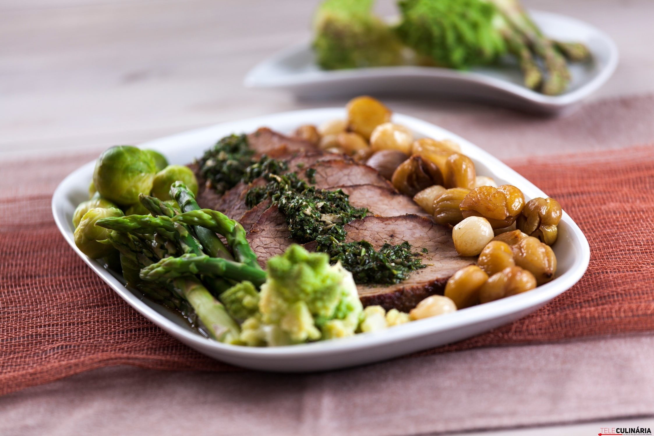 Carne de Vaca Assada com Legumes TC_006 (Custom)