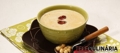 Sopa picante de grão e chouriço