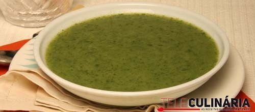 Creme de espinafres com parmesão