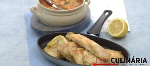 Solha frita com arroz de feijão