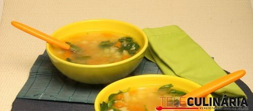 Sopa de nabiças com abóbora-menina