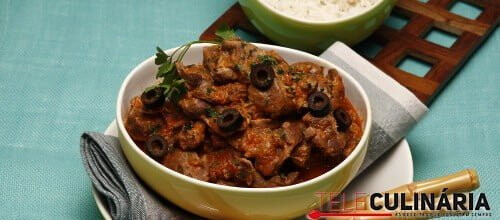 Moelas com creme de vinho e azeitonas