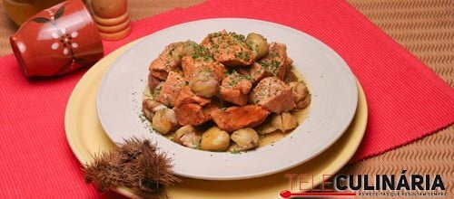 Carne de porco com castanhas