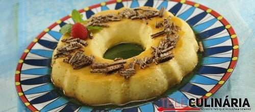 Pudim de leite condensado (robot de cozinha)