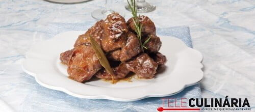 Bochechas de porco com Vinho do Porto