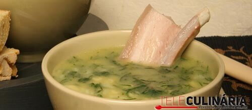 Caldo verde à moda do Minho