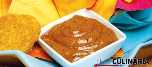 Papa de pêra com ameixas secas