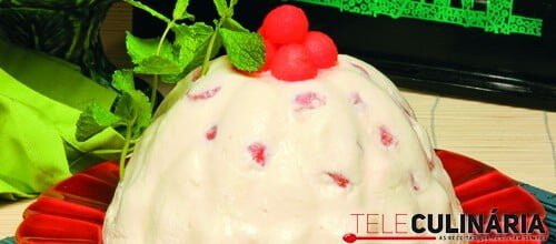 Pudim branco de melancia