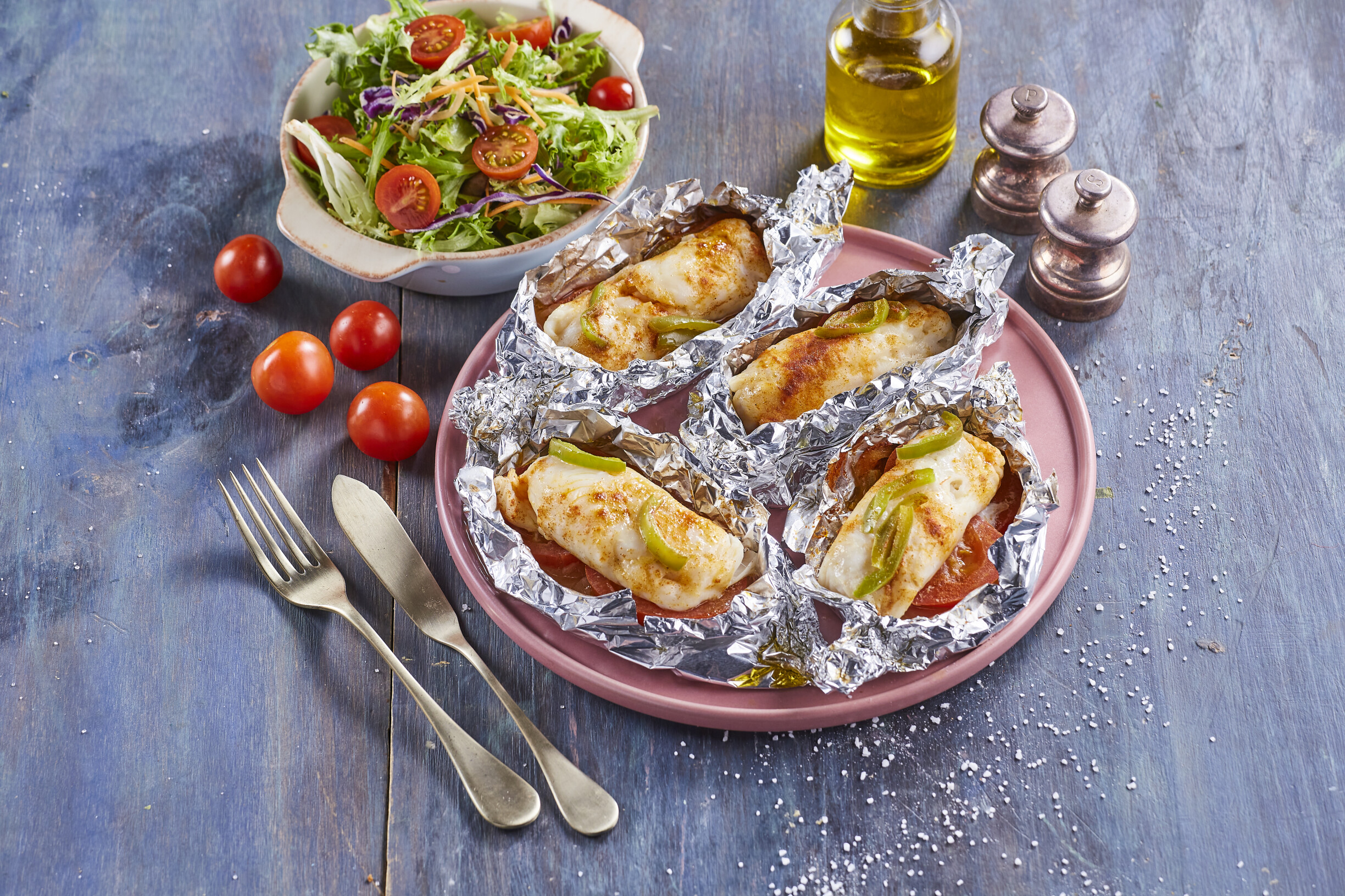 Papelotes de pescada e legumes