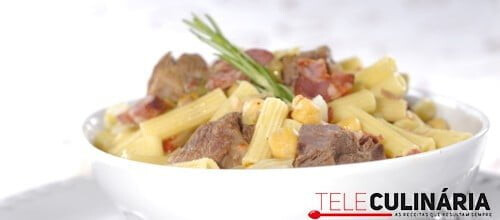 Vitela com macarrão e grão