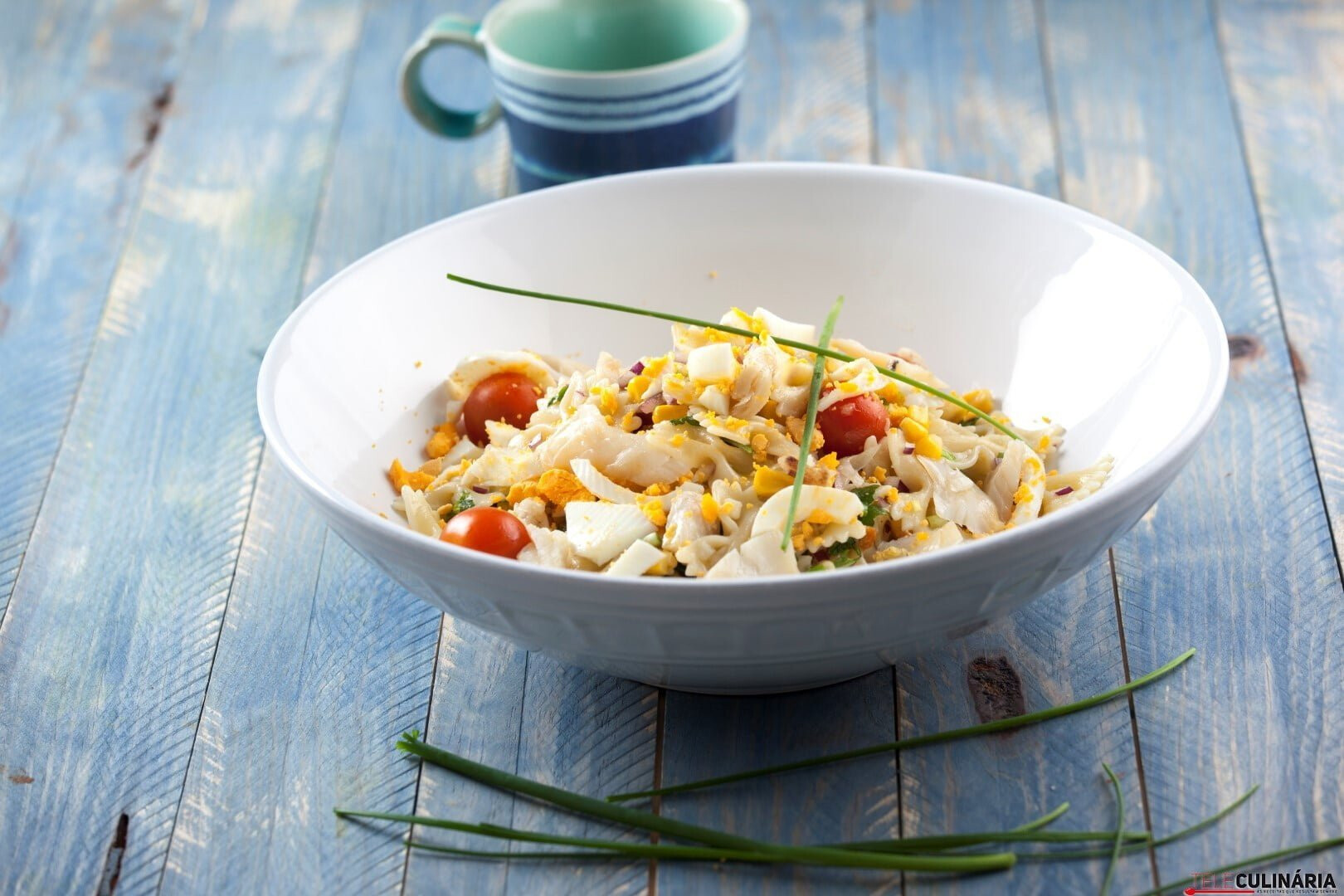 Salada de peixe com vegetais