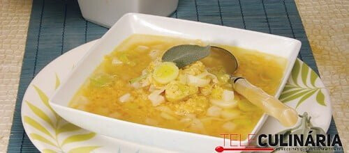 Creme de lentilhas com alho-francês