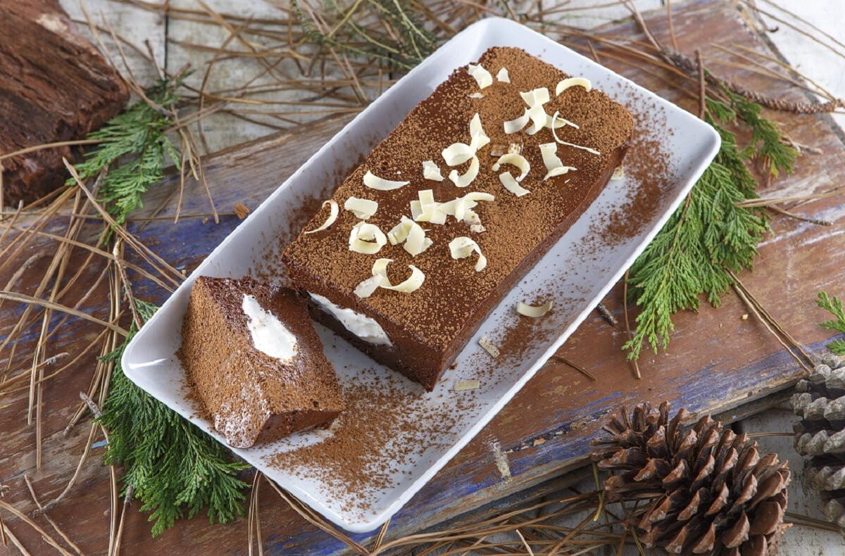 Mousse de chocolate enformada