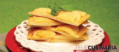 Piza de maçã com doce de goiaba