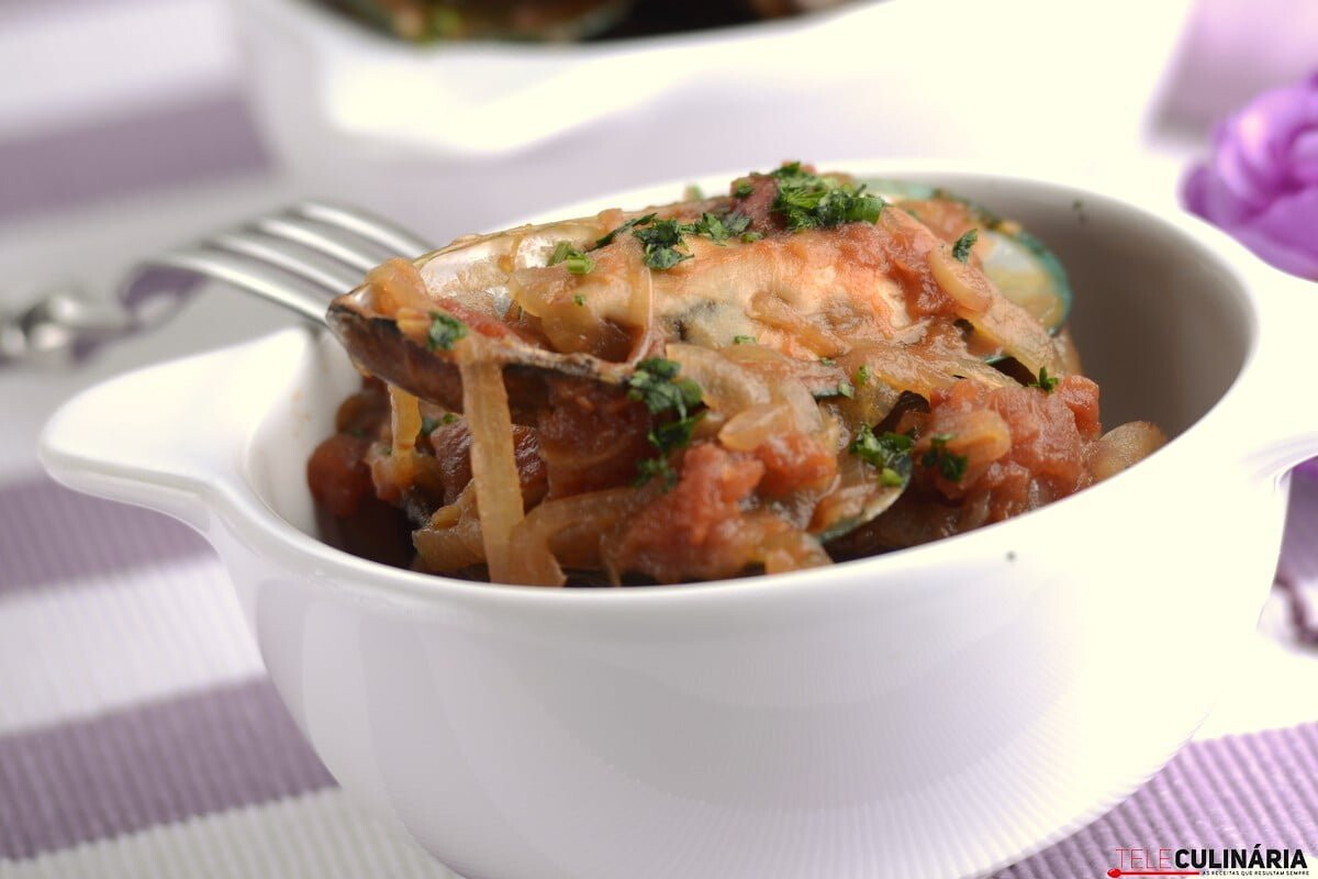 Mexilhões em molho ardente