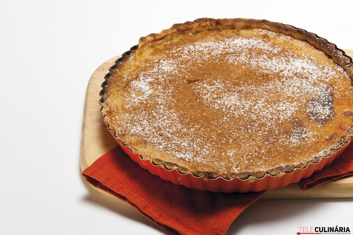 Tarte cremosa de pera