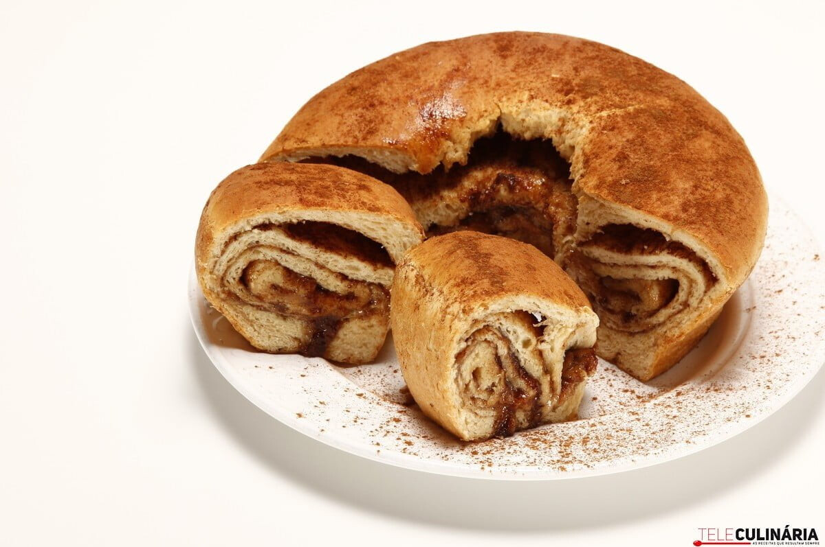 Pão doce de canela