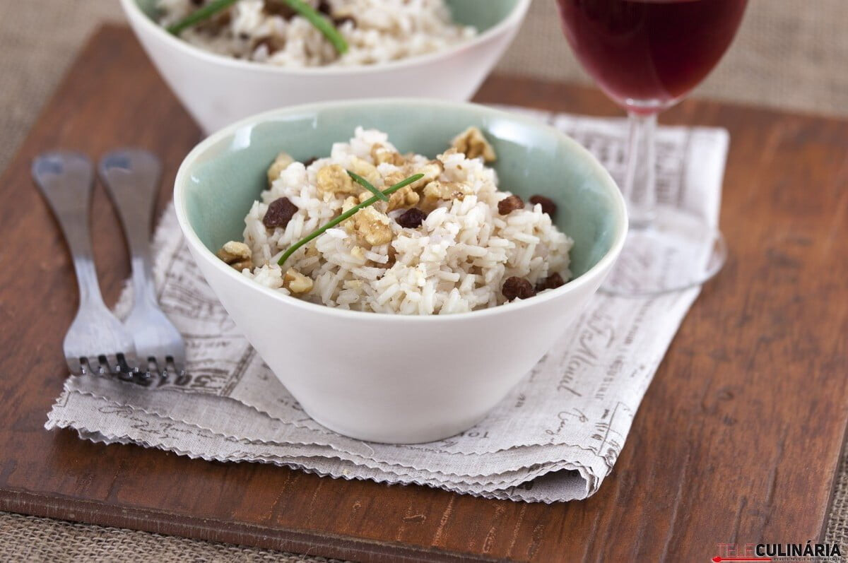 Arroz de passas e nozes