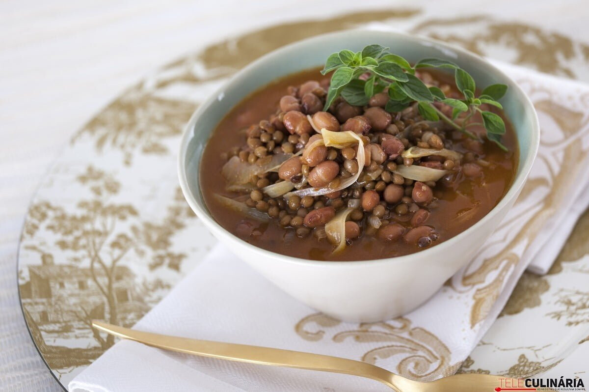Guisado de feijão e lentilhas