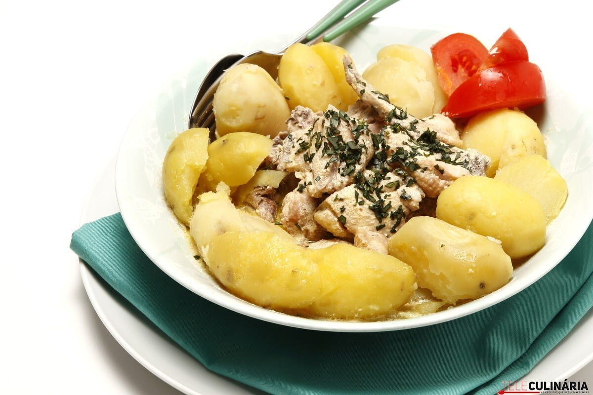 Fricassé de frango com estragão