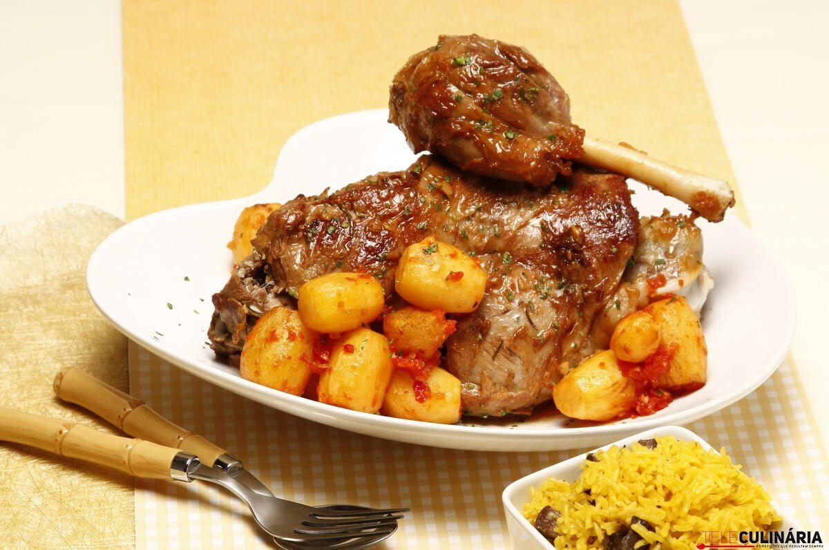 Perna de borrego com batatada