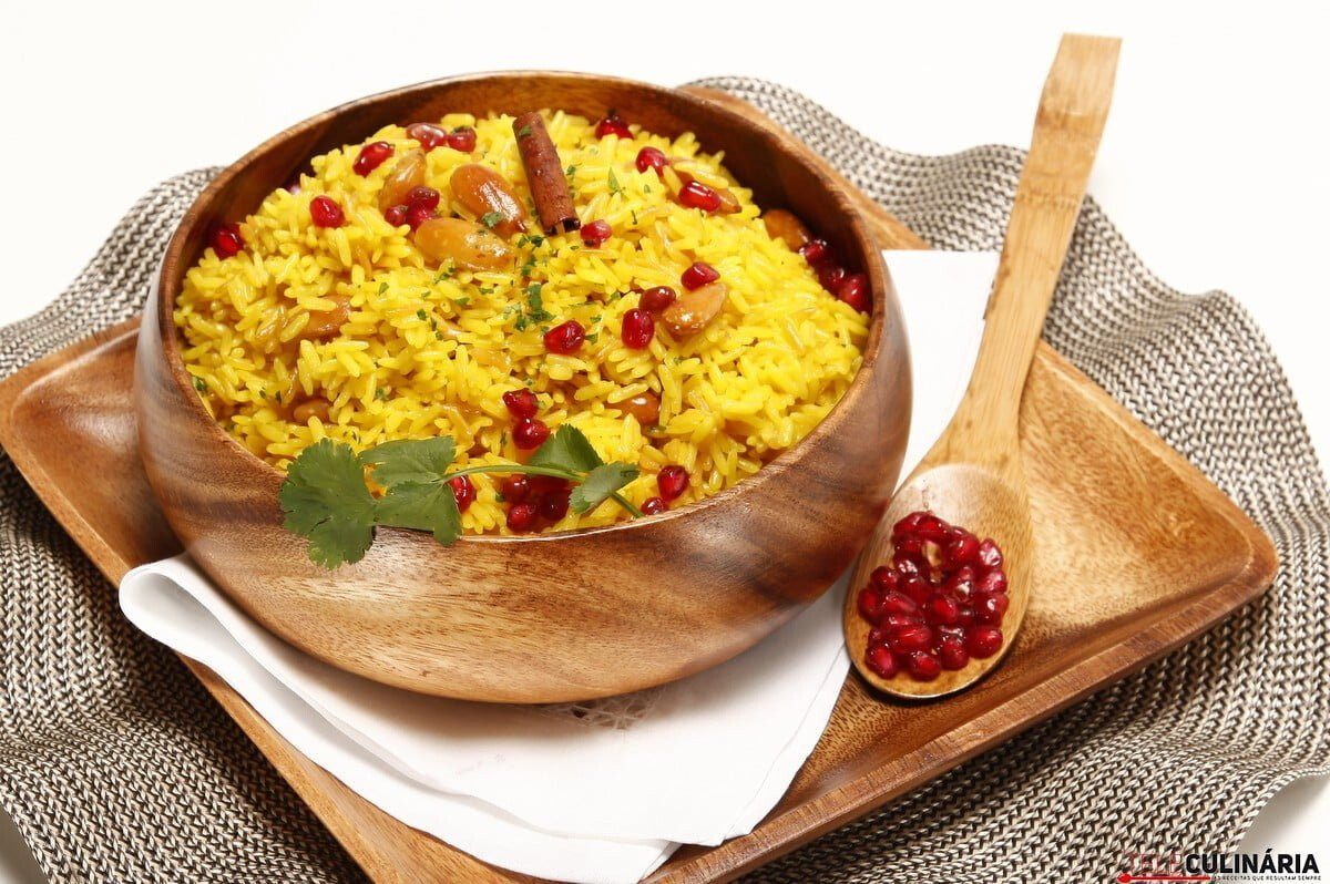Arroz vaporizado com especiarias