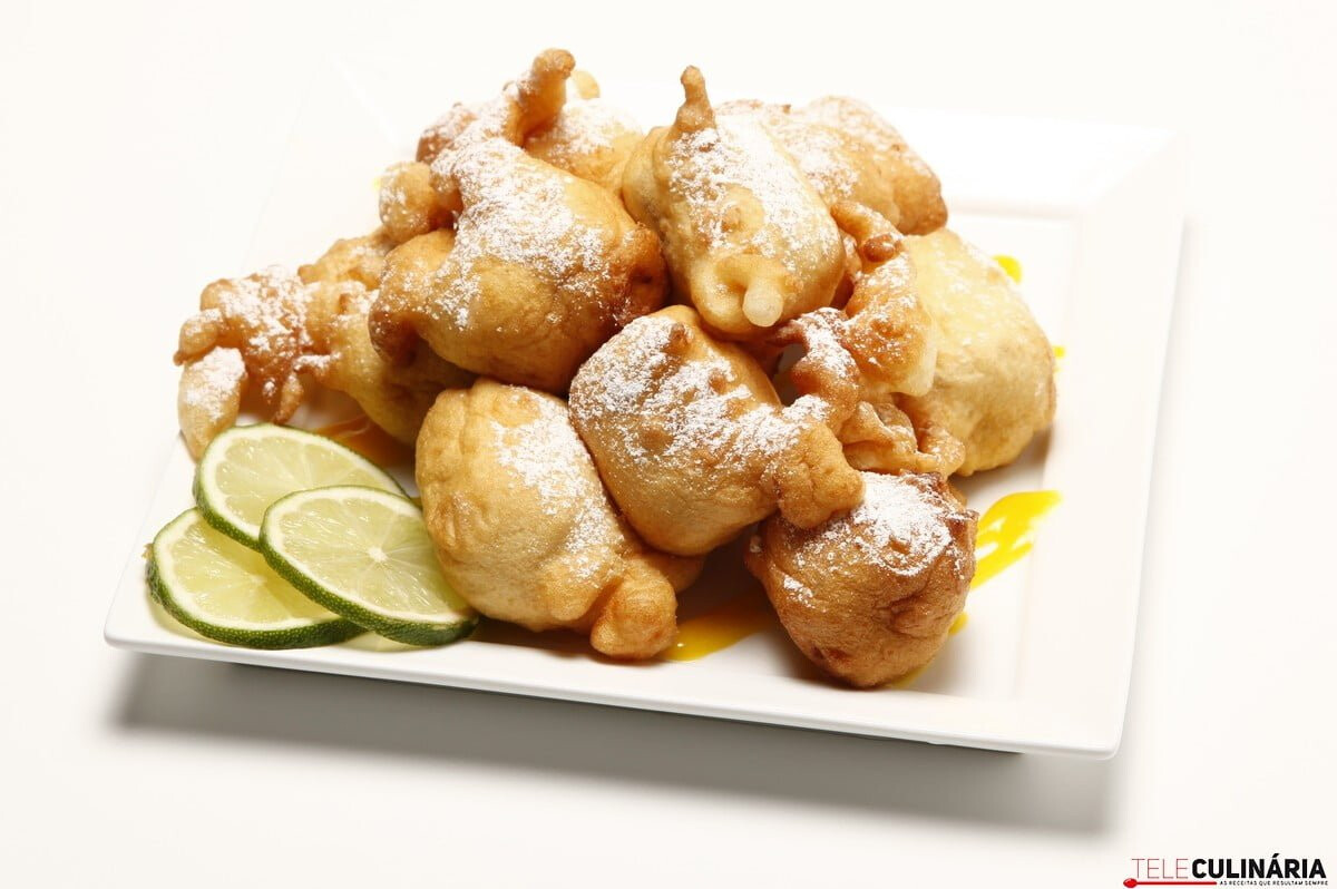 Banana frita com creme de manga