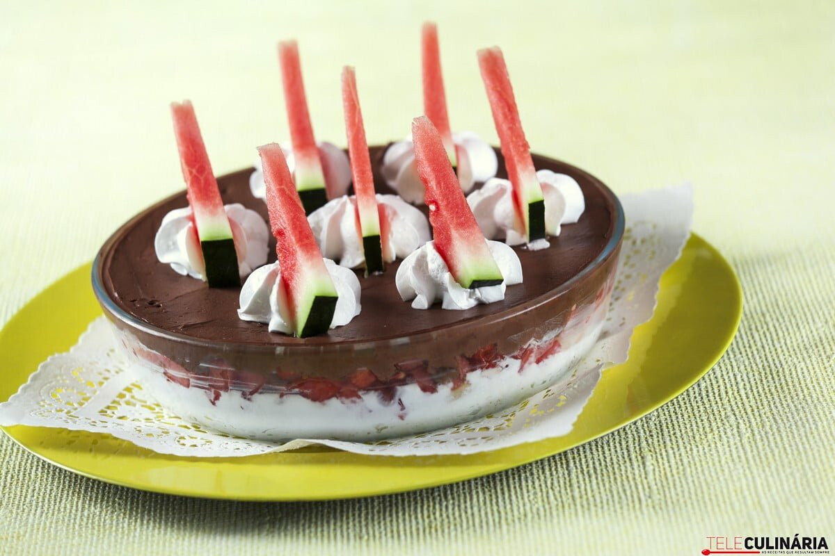 Semifrio de melancia e chocolate