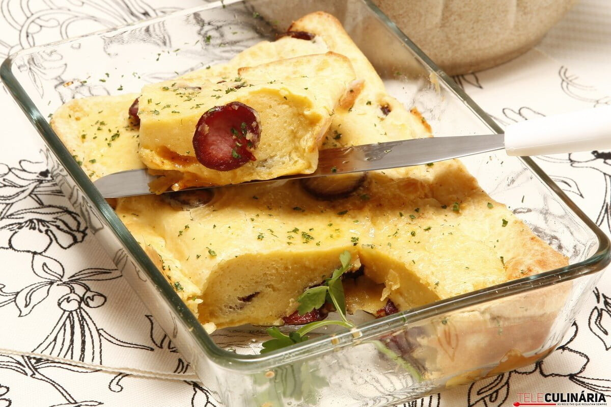 Bola de chouriço no tabuleiro