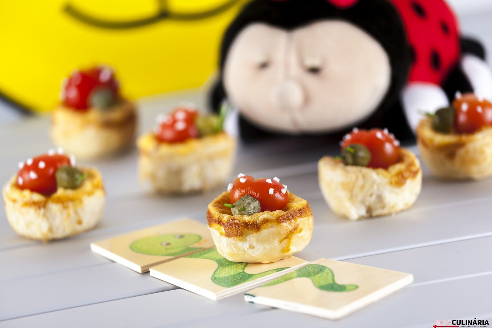 Quiches de queijo e fiambre