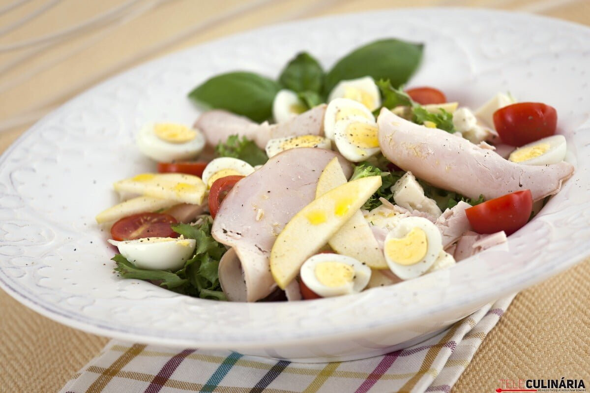 Salada de ovos de codorniz