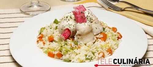 Rolinhos de linguado recheados com delícias do mar