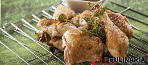 Frango com molho de churrasco