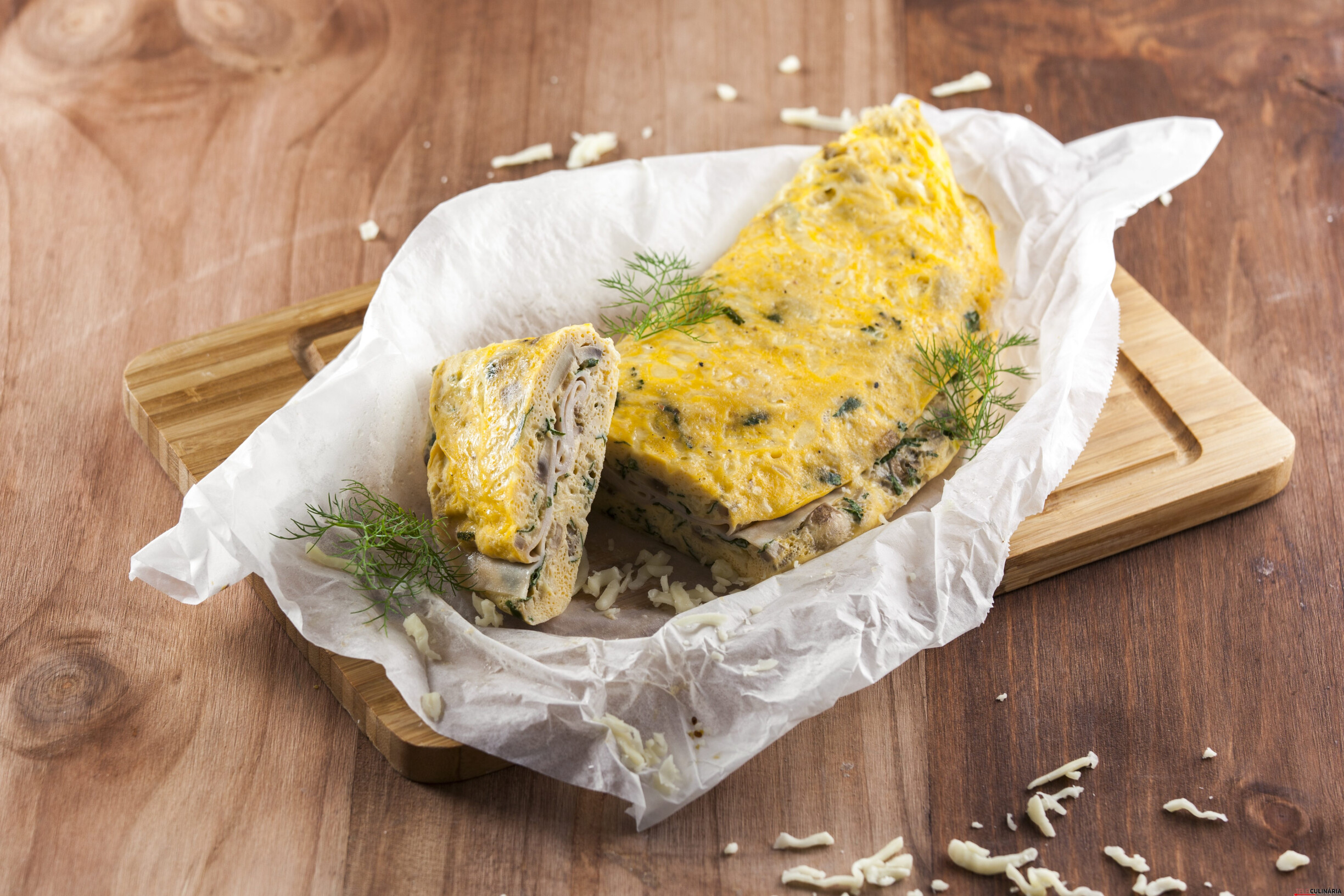 Omelete de cogumelos e fiambre (robot de cozinha)