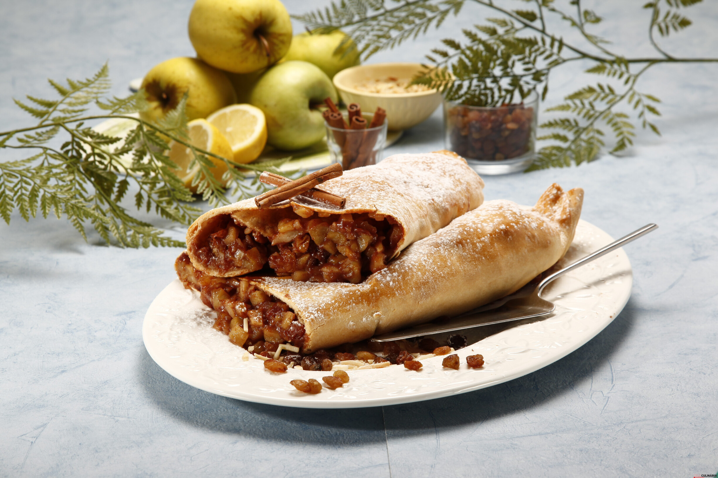 Apfelstrudel de maçã (robot de cozinha)