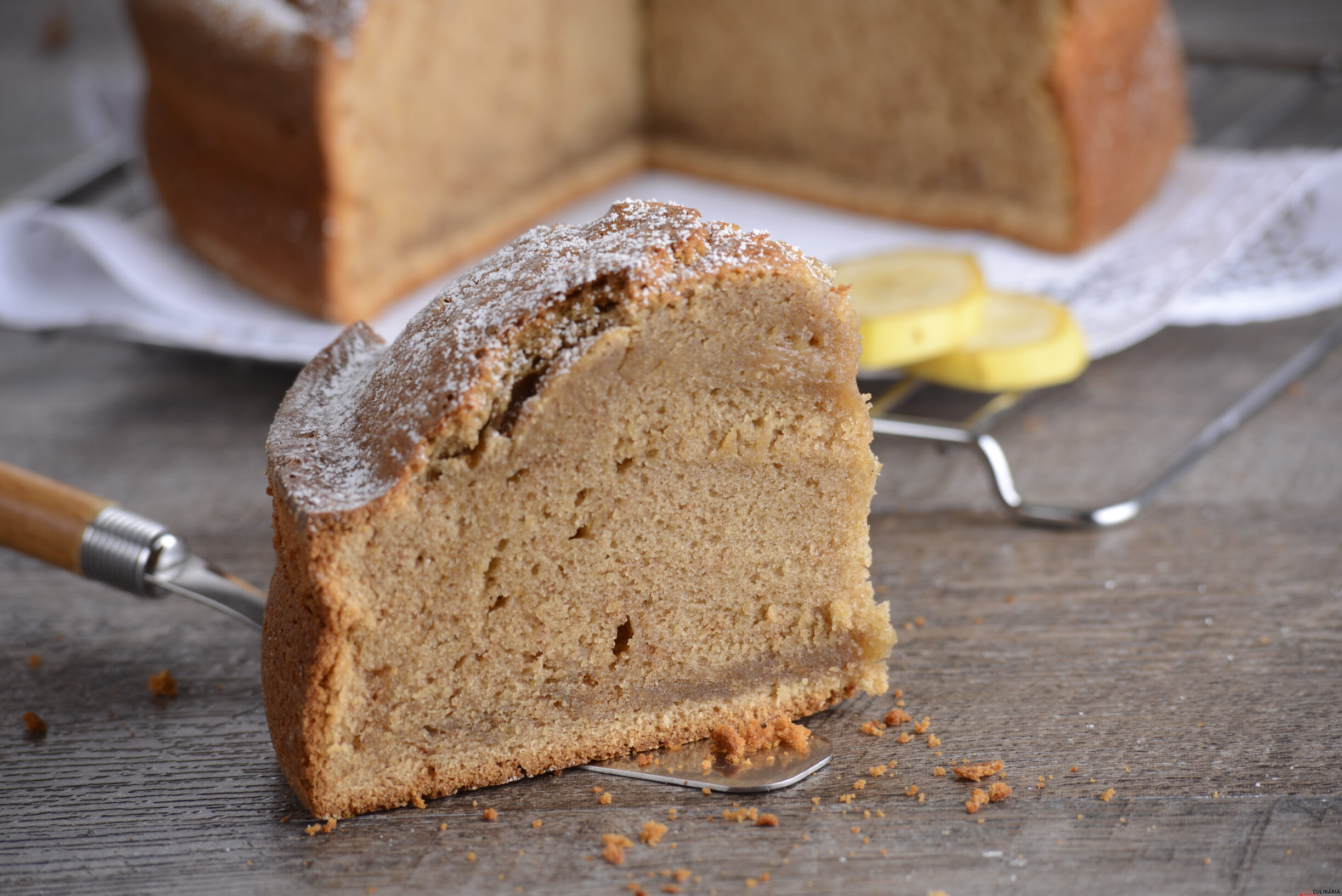 Bolo de banana (robot de cozinha)