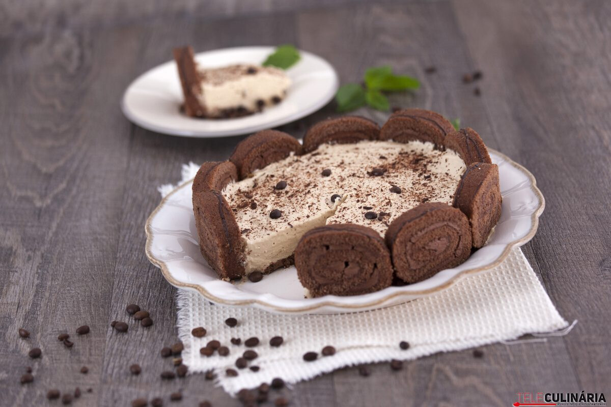 Semifrio de café e torta de chocolate