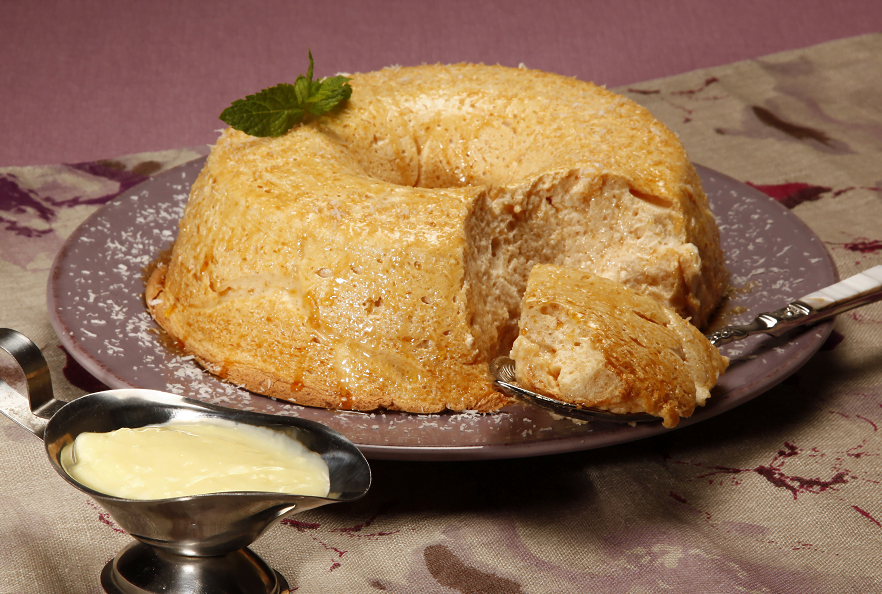 Fofo de claras com coco