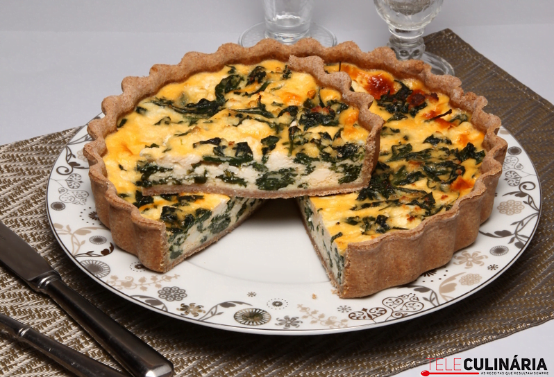 Quiche de espinafres e requeijão