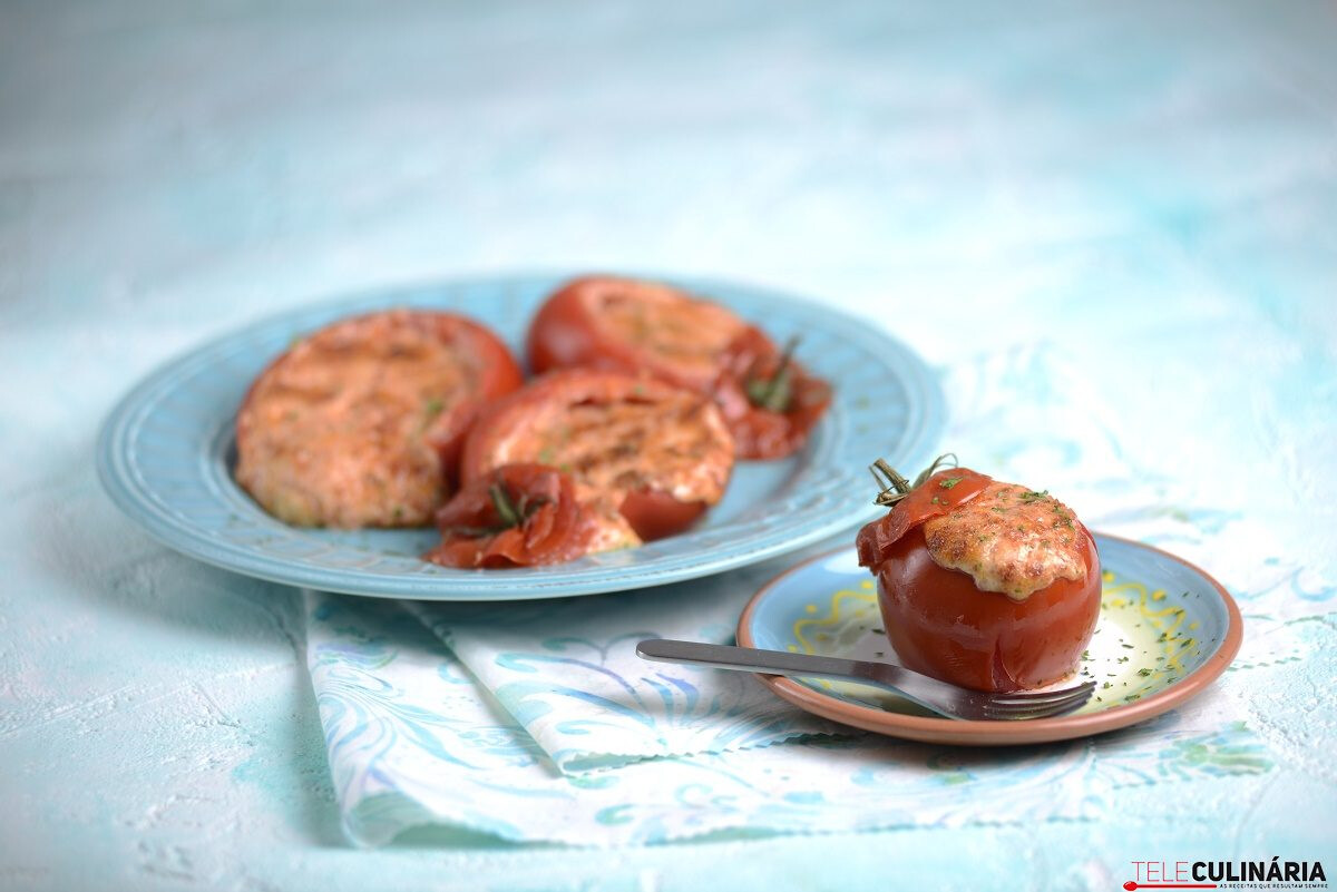 Tomates assados recheados