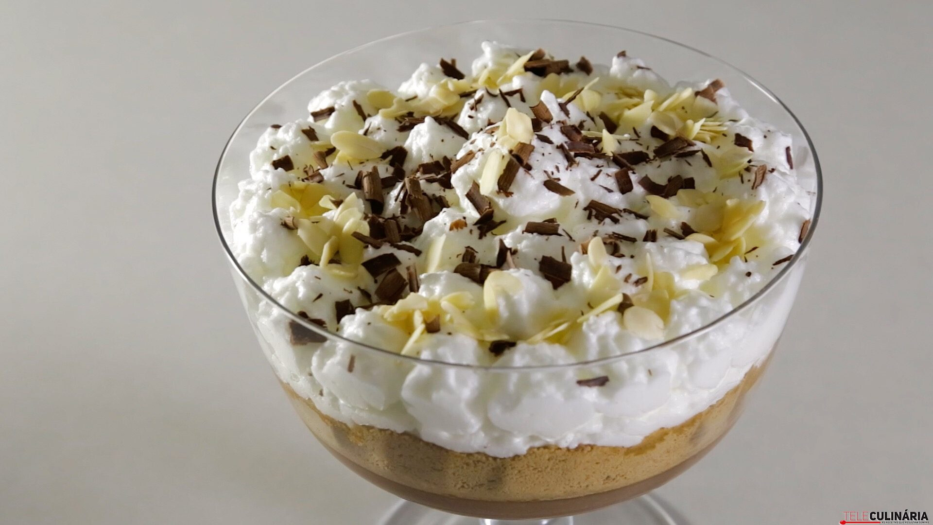 Delícia de chocolate com amêndoa