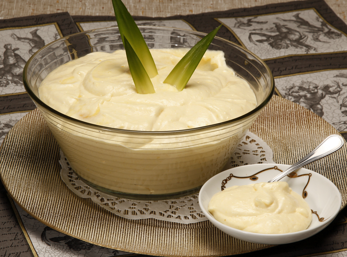 mousse de ananás fresca