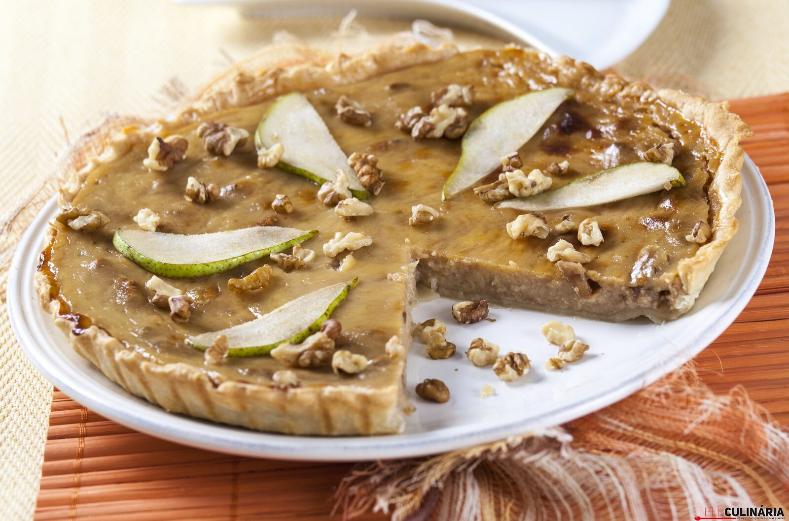 Tarte de pêra e nozes