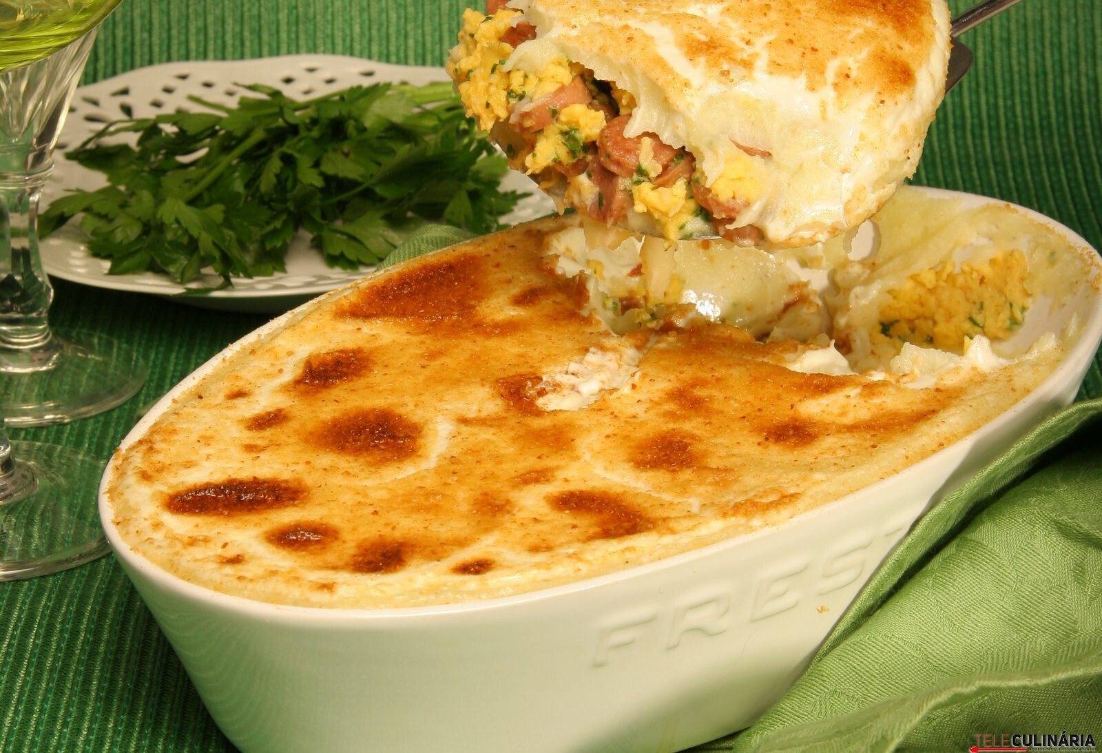 Empadão de salsichas