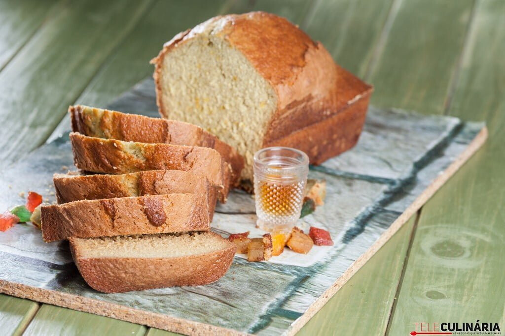 Bolo de família com frutos