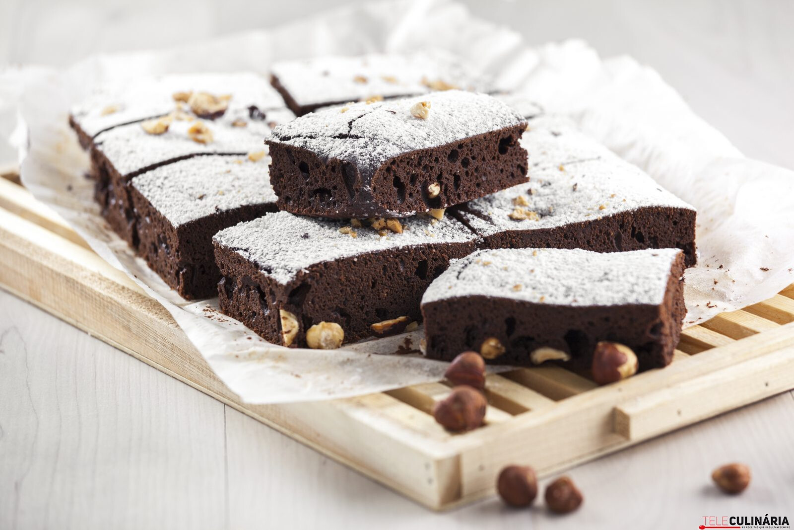 Brownie de chocolate e avelãs