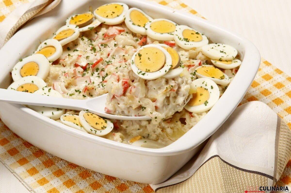 Pescada gratinada com delicias do mar