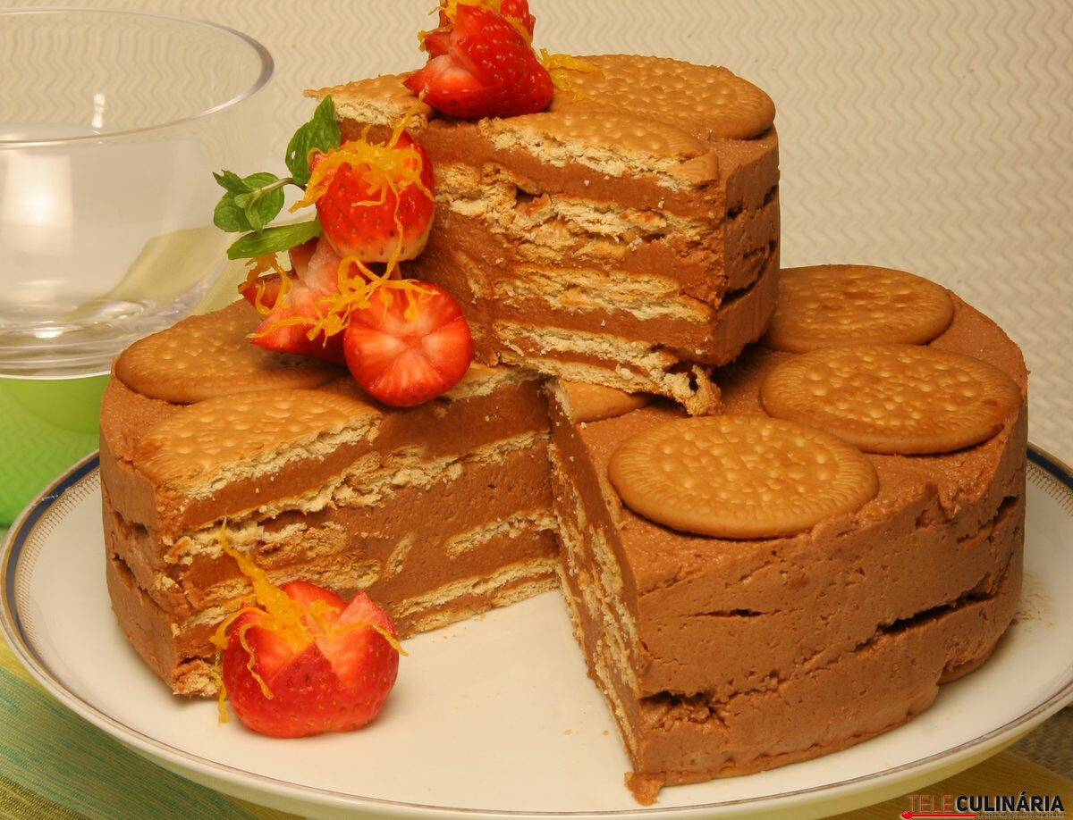 Bolo fresco de biscoitos de champanhe