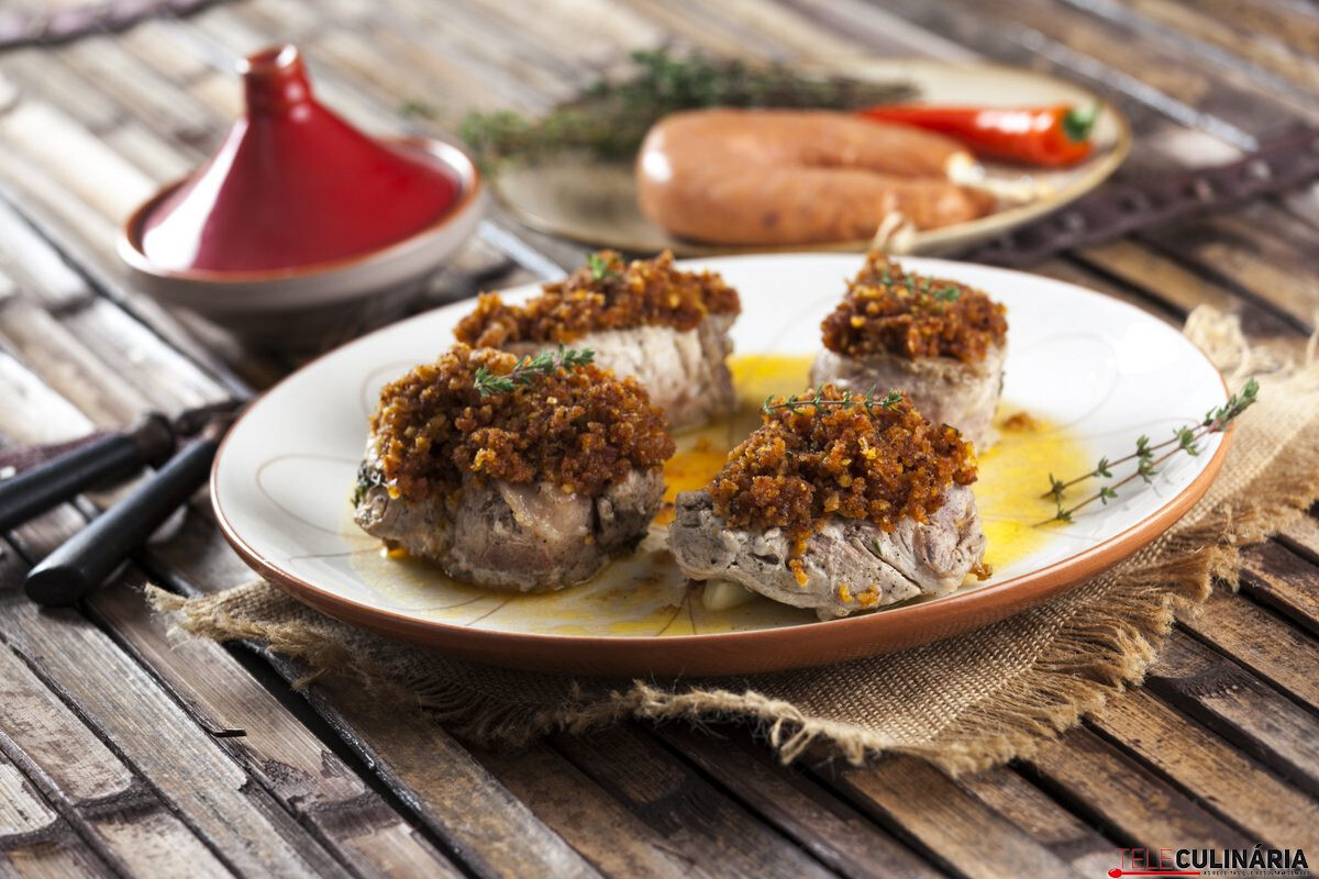 Lombinho de porco em crosta de farinheira